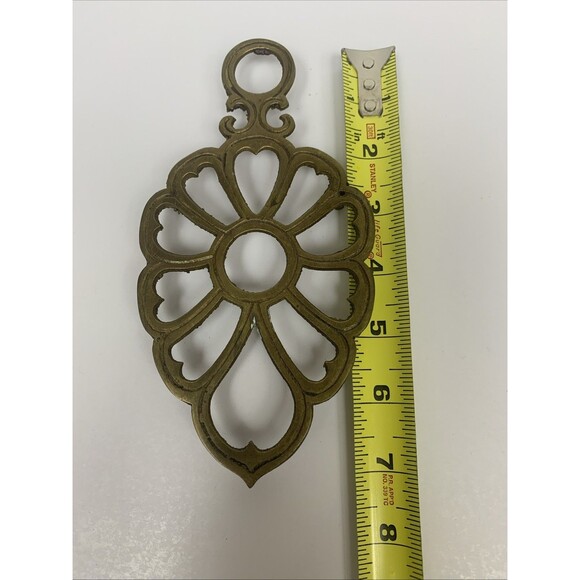 Vintage Brass 3 Footed Leaf Design Trivets 7.5” Long Set Of 2 - Picture 5 of 6